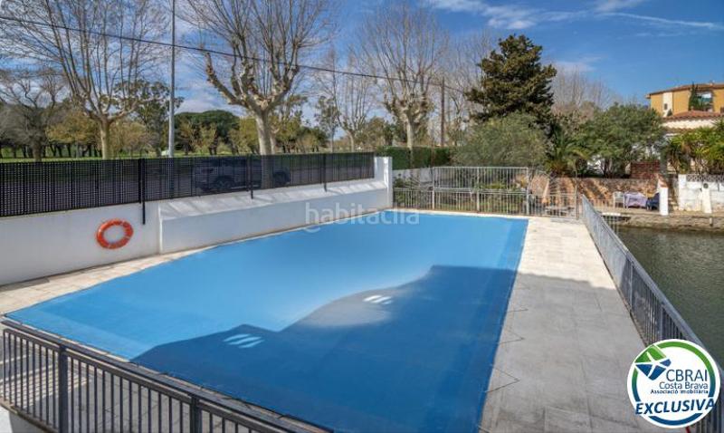 Foto 225baf6c-25eb-42ae-aecb-4f1ed3f2c7e2. Apartamento en calle freser 27 0 f 27 apartamento en venta girona en Empuriabrava