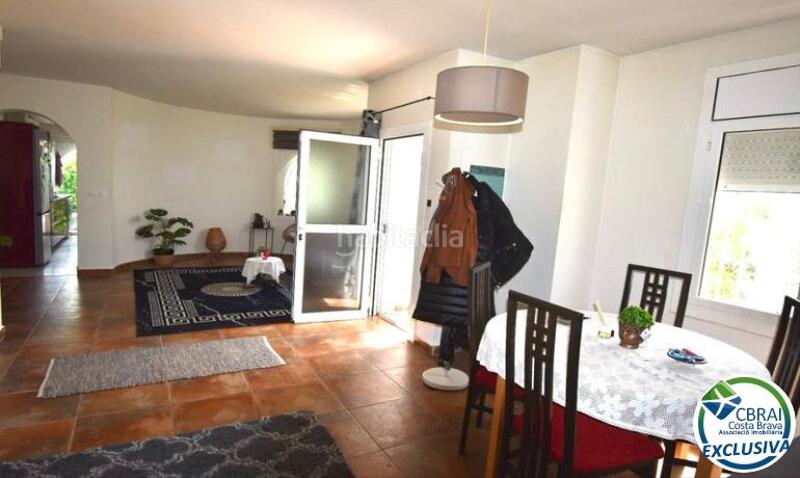 Foto 6195db08-f1f4-47dd-ae6d-9f665731e9b2. Casa en carrer llobregat 54 d 54 casa en venta girona en Empuriabrava