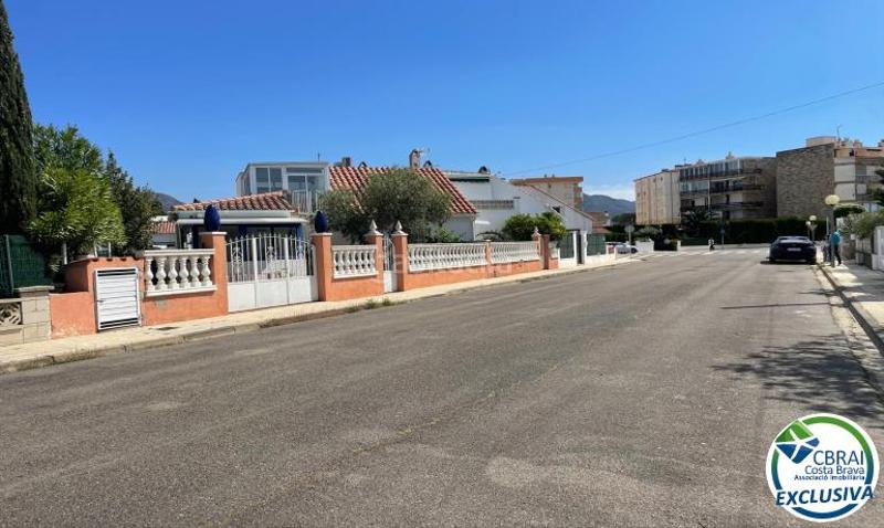 Foto d9cd81e4-e1d5-469c-b961-d6212f112963. Casa en calle cala dâ´or 9 9 casa en venta en roses girona en Palau-saverdera