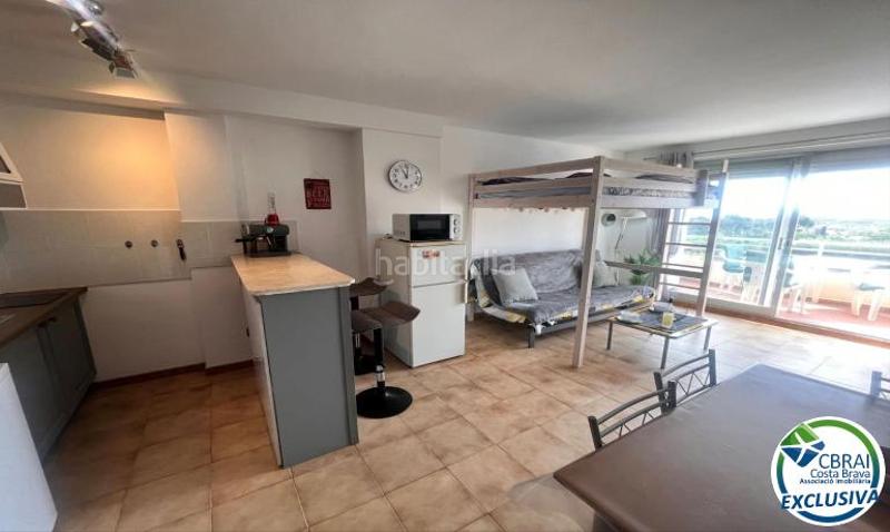 Foto cea26d18-c292-41f3-b10b-bd28696d3c70. Apartamento en calle muga a 6 13 0 apartamento en venta girona en Empuriabrava
