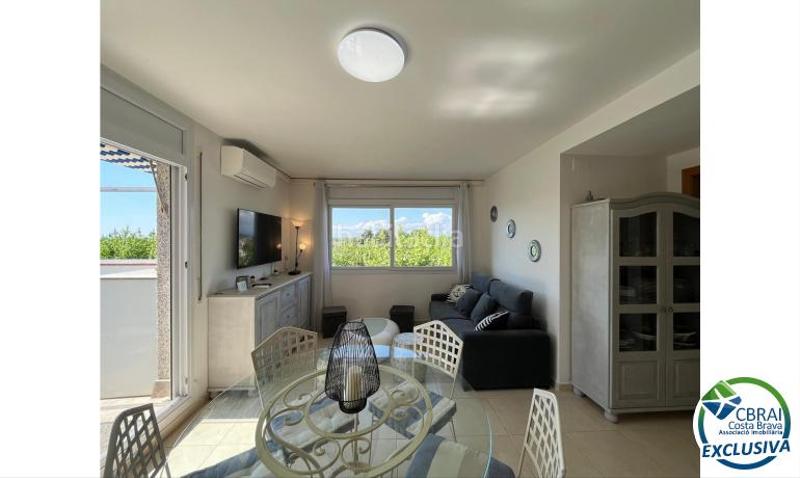 Foto 6cacf2c3-dade-4c9d-aa25-267e76626583. Apartamento en sector port emporda 1-2 3 a 1 apartamento en venta girona en Empuriabrava