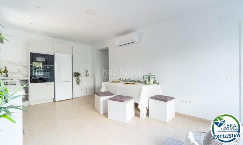 Foto 14124584-fbd8-4b64-b1b5-c3250a93130f. Apartamento en calle bernat metge 1 0 3 1 apartamento en venta girona en Roses