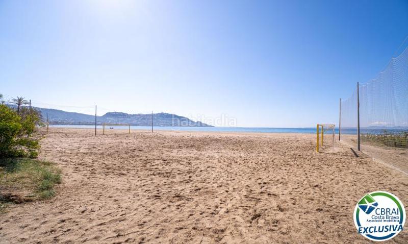 Foto 9aae496a-3c1c-4249-b932-3f8b4cc02184. Apartamento en calle bernat metge 1 0 3 1 apartamento en venta girona en Roses