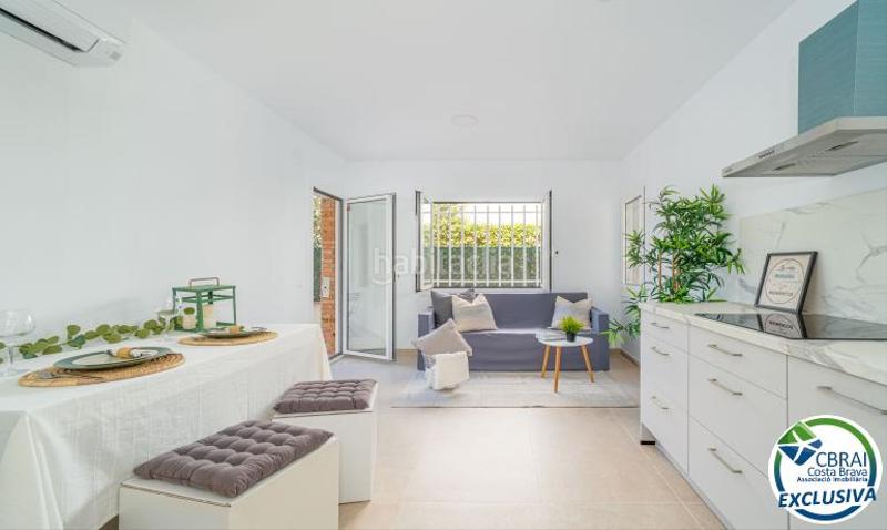 Foto a79c5921-fe1e-445c-9f6b-35c7160eadd3. Apartamento en calle bernat metge 1 0 3 1 apartamento en venta girona en Roses