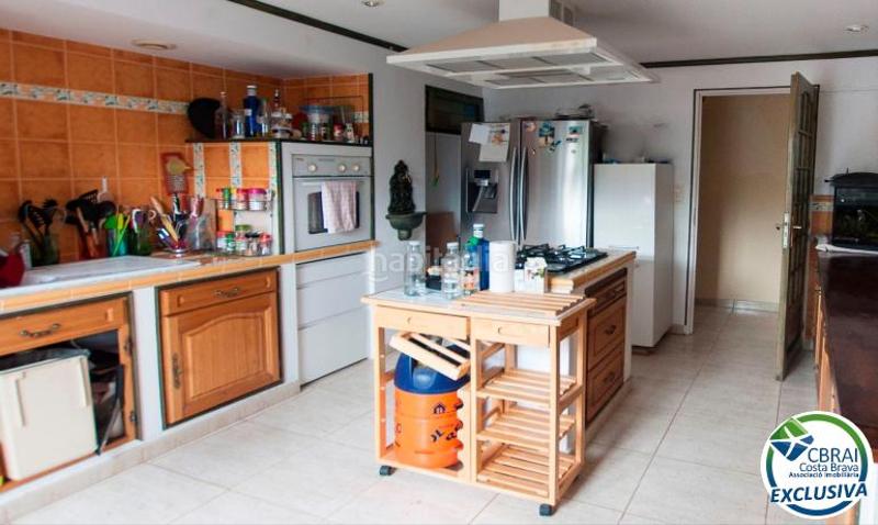 Foto 46d9e039-985c-4ac6-9359-3df1902b0b0d. Casa en carrer riera - la almadrava 15 15 15 casa en venta girona en Roses