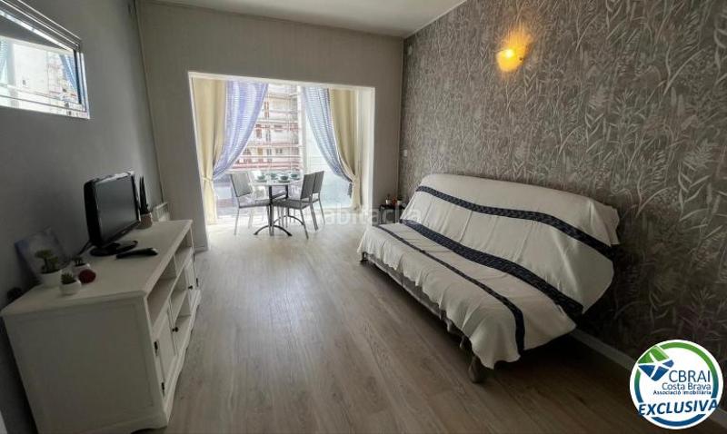 Foto 743089e3-fda0-4108-a8f5-67c9321c5926. Apartamento en calle cala rostella 3 2 65 3 apartamento en venta girona en Roses