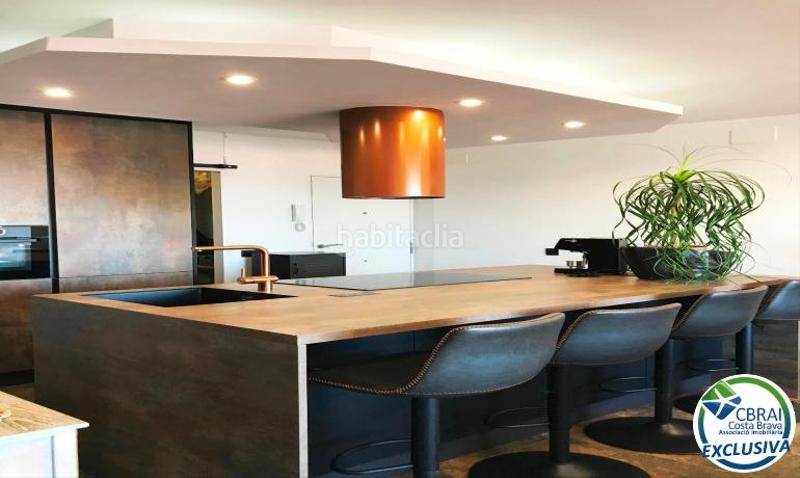 Foto 06c7fbee-e533-458b-a43c-0958a0f7d773. Apartamento en plaza plaã§a del llevant 3 6 25 3 apartamento en venta girona en Roses