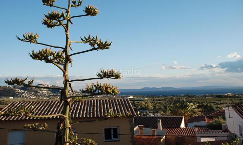 Foto ab47afcb-cf3f-4642-93cc-f00753530845. Casa en calle castella 5 5 casa en venta girona en Roses