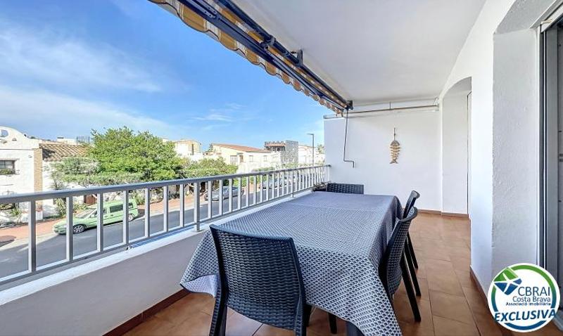 Foto 763b06dc-9d57-4341-9dc9-261a26d43038. Apartamento en avenida castello d empuries 6 1 5 6 apartamento en venta girona en Empuriabrava
