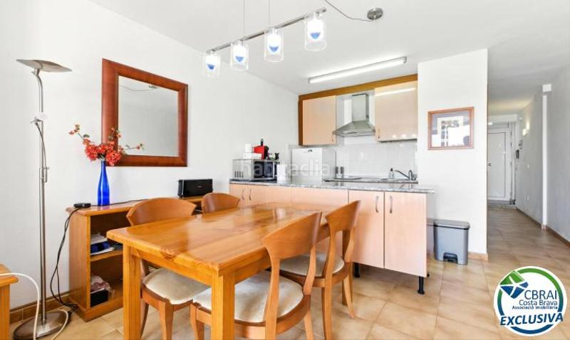 Foto 0db88f77-d098-4254-8a1b-f5db154f65a4. Apartamento en calle muga a 4 2 0 apartamento en venta girona en Empuriabrava