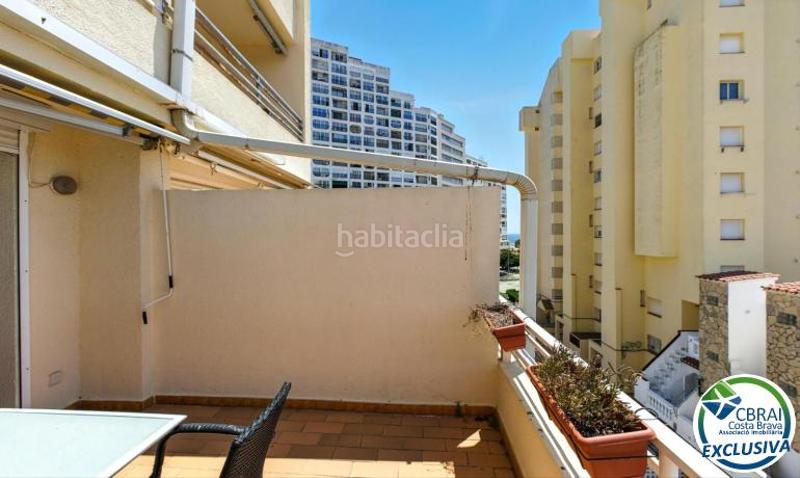 Foto 225c9ce5-33cb-4f00-a3c3-08f0cf32739b. Apartamento en calle muga a 4 2 0 apartamento en venta girona en Empuriabrava