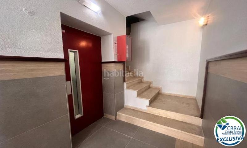 Foto 923e5c1a-5894-4600-98b9-d05615906687. Apartamento en calle muga a 4 2 0 apartamento en venta girona en Empuriabrava