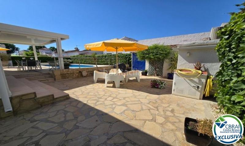 Foto 6643c324-8fd9-4747-a247-1b967df447e6. Casa en carrer montseny 82 82 casa en venta girona en Empuriabrava