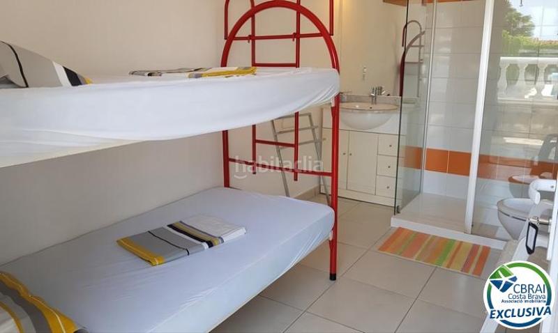 Foto 8e68eda9-a735-4823-b97b-2c14b5fd4695. Casa en carrer montseny 82 82 casa en venta girona en Empuriabrava