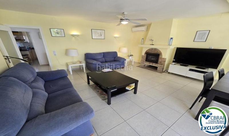 Foto c5781fd9-a624-4175-aeea-2ee2ebc398a0. Casa en carrer montseny 82 82 casa en venta girona en Empuriabrava
