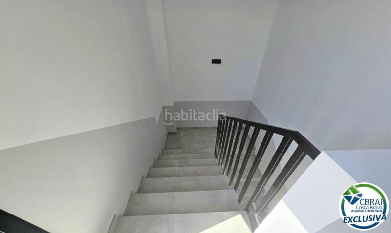 Foto 66c62f1c-f512-411f-88ff-dbc95fd87b32. Apartamento en calle punta llevant 12 4 2 12 apartamento en venta girona en Roses