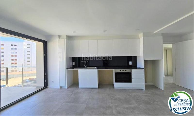 Foto 7e81348c-e849-4e45-940f-3fd5c01c2fb8. Apartamento en calle punta llevant 12 4 2 12 apartamento en venta girona en Roses