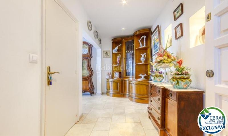 Foto aaee9cfa-a40e-4769-a6fb-14cb31fa07e2. Casa en calle ramon llull 21 21 casa en venta girona en Roses