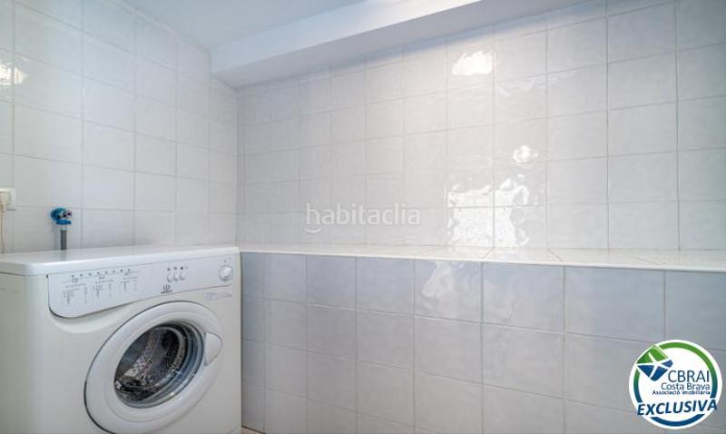 Foto 2507835b-7813-44dc-913e-3a7b1962dc6f. Casa en calle gran reserva - los girasoles 33 33 casa en venta girona en Empuriabrava