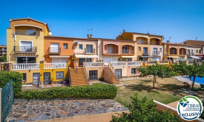 Foto 8aad6fb1-77b2-44ec-99bb-8a31f913530e. Casa en calle gran reserva - los girasoles 33 33 casa en venta girona en Empuriabrava