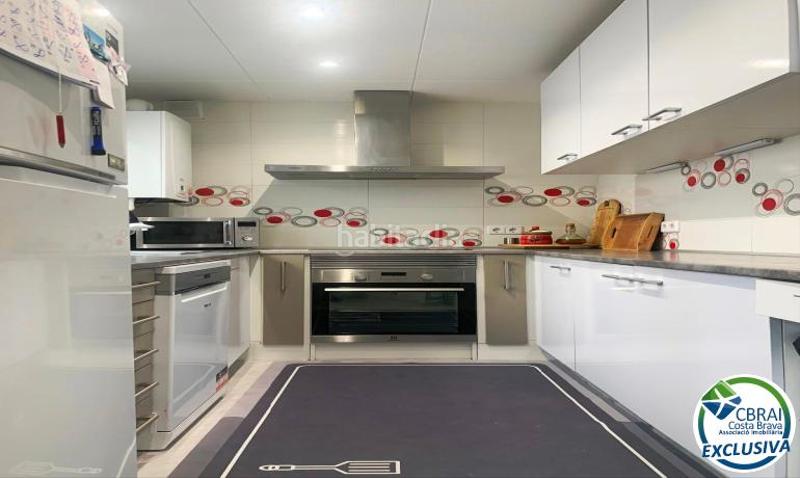 Foto 40b6f681-4c4c-4f96-865c-03a603c54ab8. Apartamento en calle de les drassanes 6 3 b 6 apartamento en venta girona en Roses