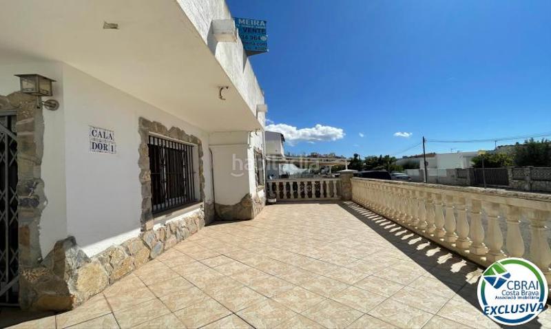 Foto 52ece04e-6679-494c-8348-540dab1de6cf. Casa en carrer cala dâ´or 1 1 casa en venta girona en Roses