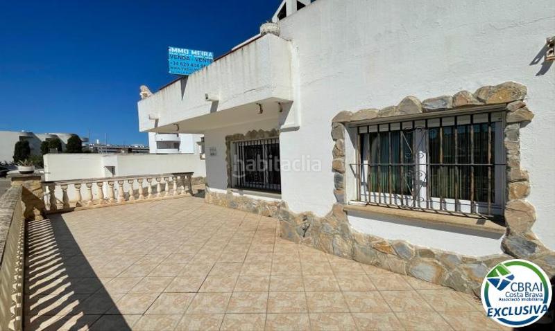 Foto f2cc214a-bb72-4e43-8a6b-22887e98915b. Casa en carrer cala dâ´or 1 1 casa en venta girona en Roses