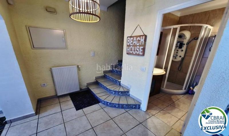 Foto 1133bbbb-123a-4a04-b6c2-a00ec30f3db3. Casa a carrer port argonautes 5 5 a Port Grec - Port Moxó Empuriabrava