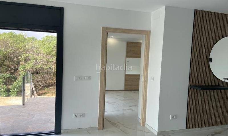 Foto 4d19b579-7948-4037-b0b9-d22de23e80f4. Casa a calle navarra 33 33 a Nord Roses