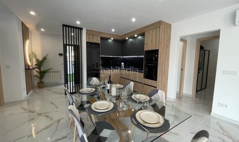 Foto ad0ac202-a310-42d0-89ac-5fb2f3215a78. Casa a calle navarra 33 33 a Nord Roses