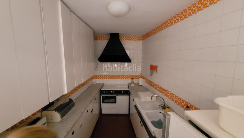 Foto fcff2887-6f0e-4834-907d-aba53450b21d. Edifici a carrer de joan badosa i compte 37 37 a Roses