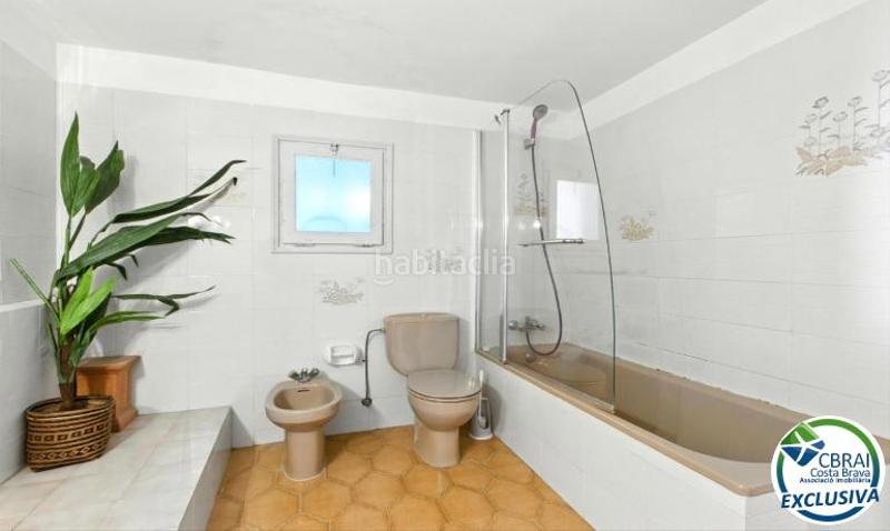 Foto 7c04beed-8d94-450b-b656-a407db1d5047. Apartament a calle joan margarit 28 2 b 28 a Puig Rom-Canyelles-Almadrava Roses