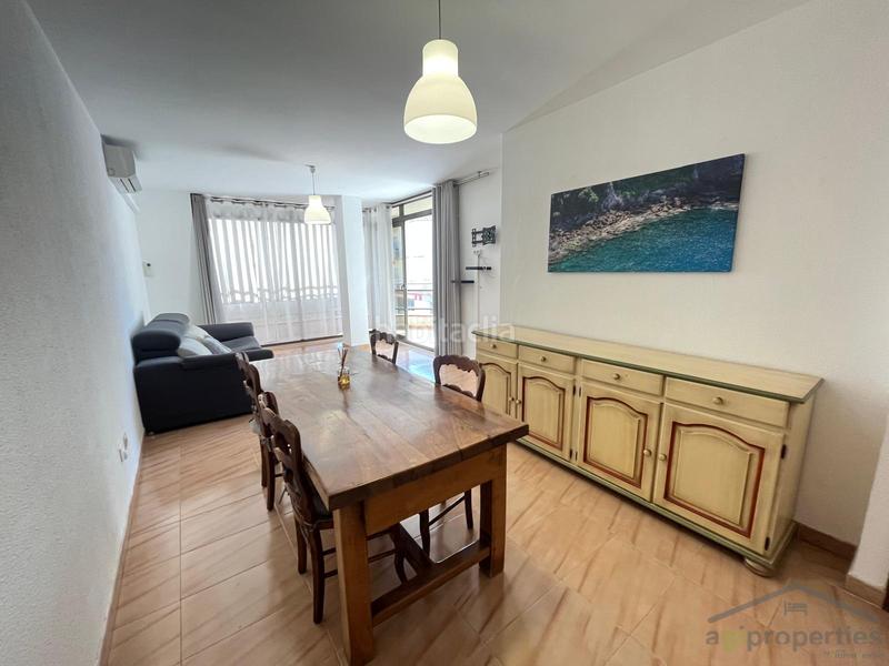 Foto e1287b5e-d26f-4dc6-8dfd-1dd32686821c. Apartament a carrer puig rom a Centre Roses