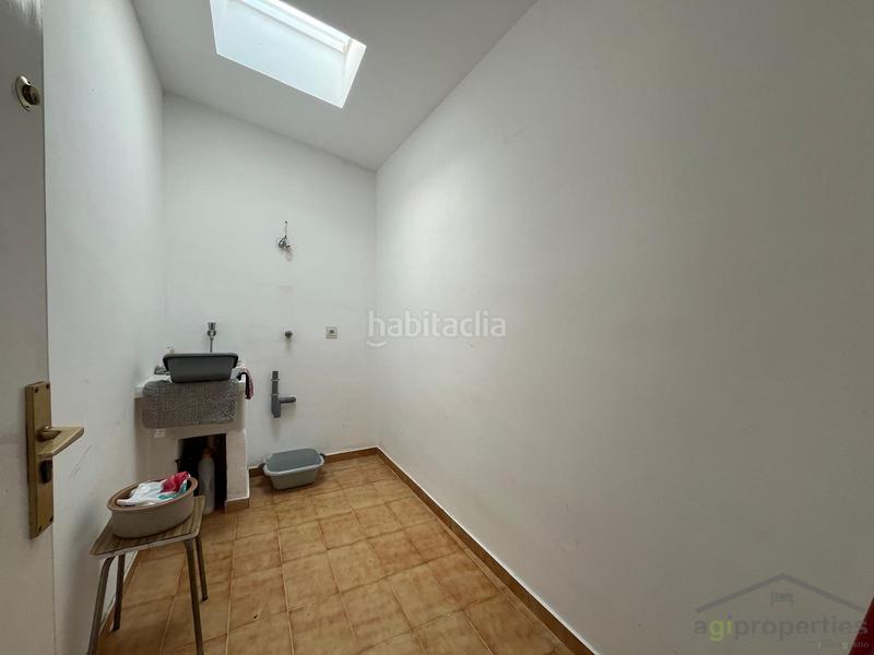 Foto e232ab81-7b03-449f-9670-f57e68dca218. Apartament a carrer puig rom a Centre Roses