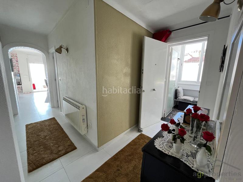 Foto 2a007abd-11c3-4404-81a6-76e9fedd90f2. Appartement in calle joan lluis vives 10 in Puig Rom-Canyelles-Almadrava Roses