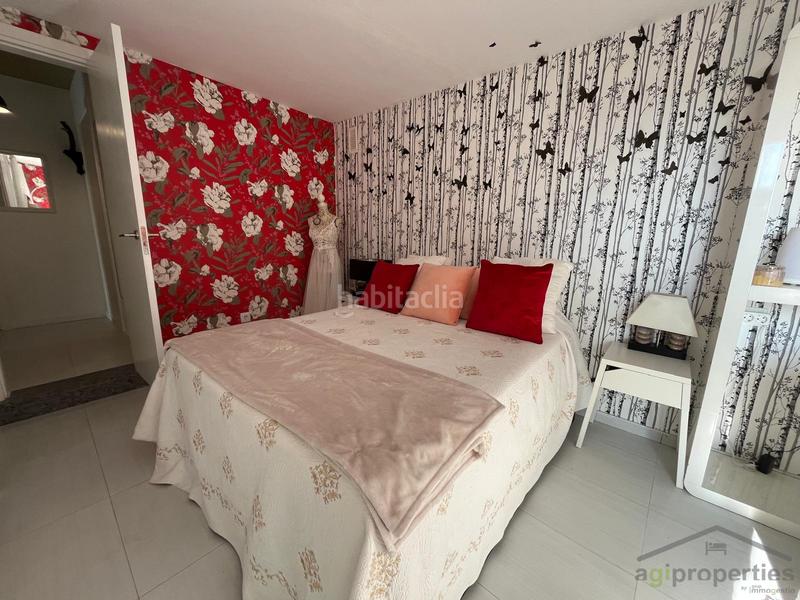 Foto 3f64c9df-cb90-45d2-9925-d0027005e8df. Appartement in calle joan lluis vives 10 in Puig Rom-Canyelles-Almadrava Roses