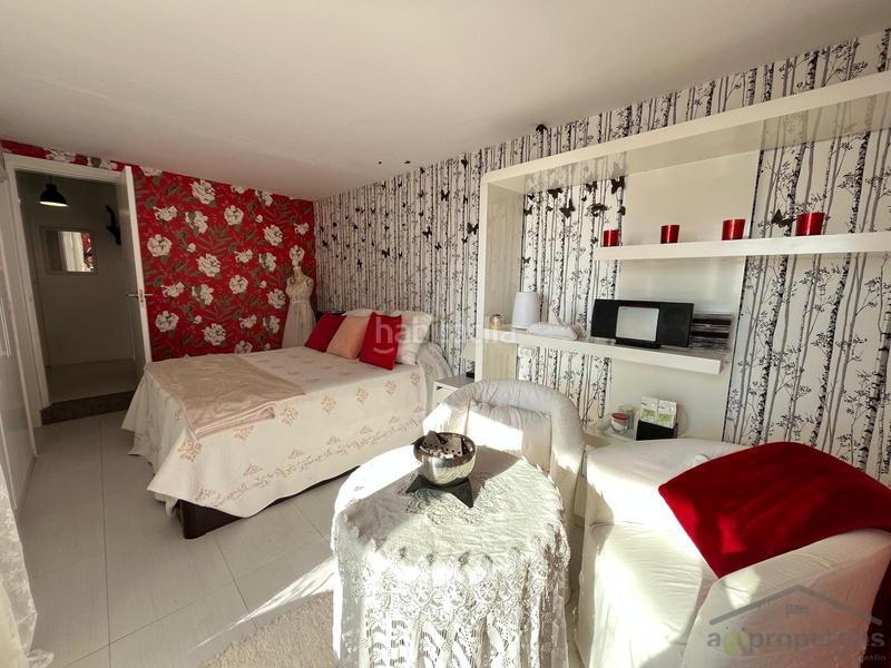 Foto e6356756-d37a-4012-918b-17f6c637e762. Appartement in calle joan lluis vives 10 in Puig Rom-Canyelles-Almadrava Roses