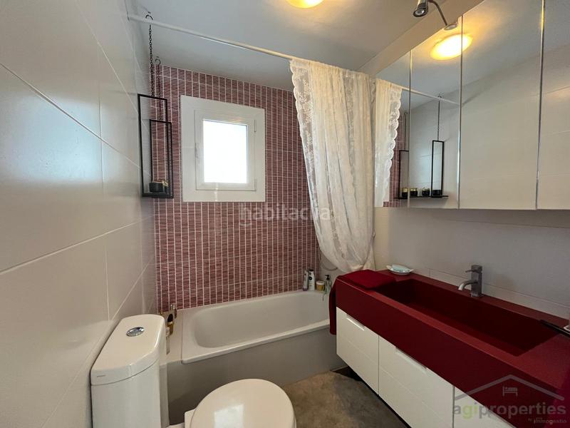 Foto f91ea77b-4894-4d07-b885-9d21178c0791. Appartement in calle joan lluis vives 10 in Puig Rom-Canyelles-Almadrava Roses