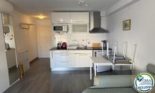 Studio  Pasaje delta muga 9 8 h 9. Apartamento en venta en empuriabrava girona
