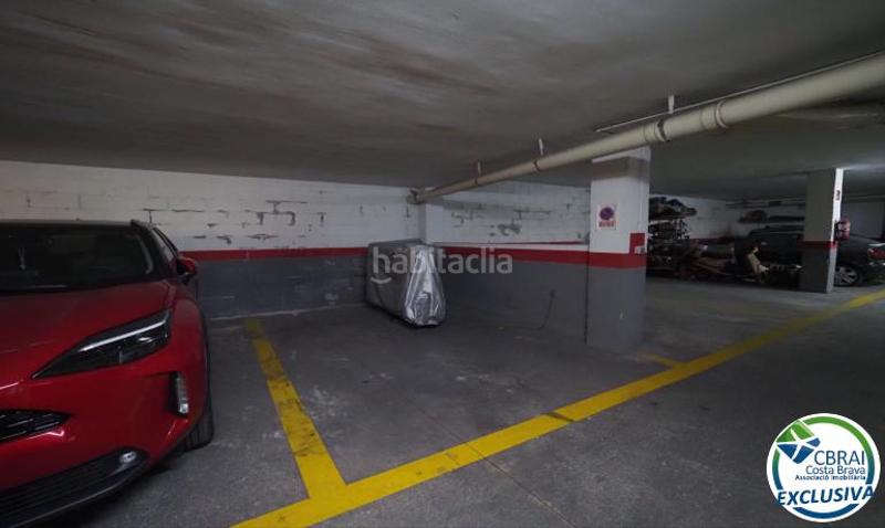 Foto fc88f31d-a406-404d-a238-6abe8d35360b. Car parking in calle puig rom 105 105 in Centre Roses