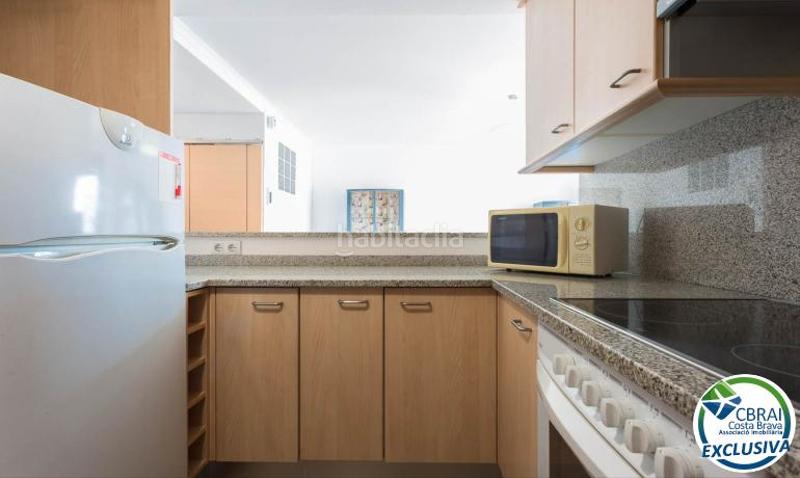 Foto 4ad5d391-1a62-4ff8-9fa2-49f1b439f8d7. Piccolo appartamento in carrer viena 28 2 i 28 in Roses