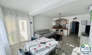 Appartement à Calle de miguel de cervantes 25 baja 3 25. Apartamento en venta en roses girona