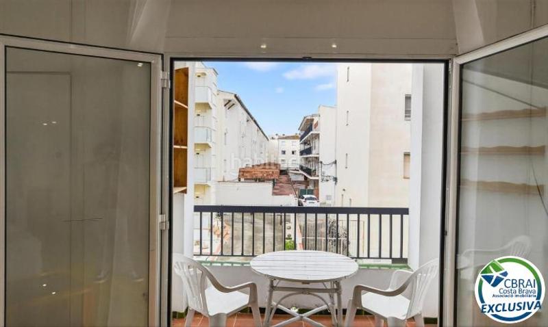 Foto 62d059a7-52b5-4025-aefa-8fb2ef968165. Appartement in calle poblat tãpic s/n 1 b22 0 in Empuriabrava