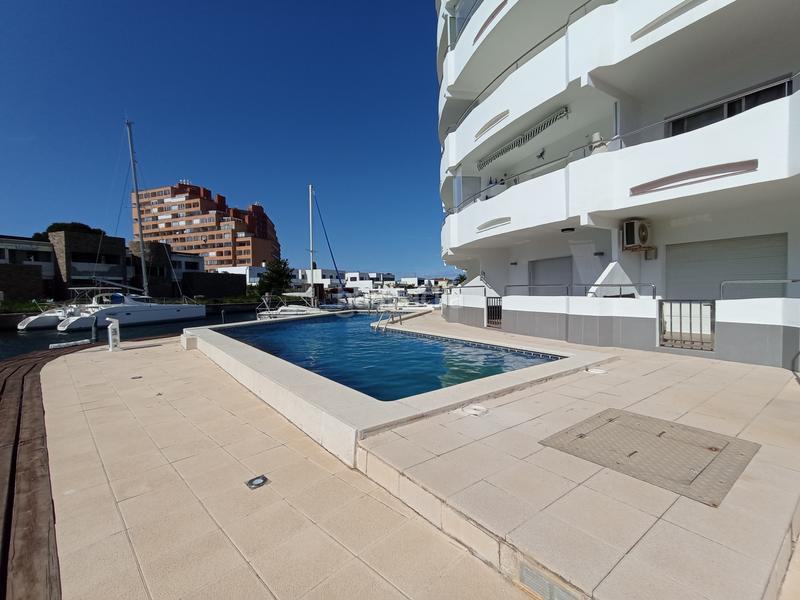 Foto 8f76ece8-c770-4039-8e1a-691eb6b1ea5d. Appartement avec parking piscine dans Santa Margarida Roses