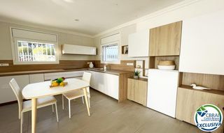 Casa a Carrer albacete 30 30. Casa en venta en roses girona