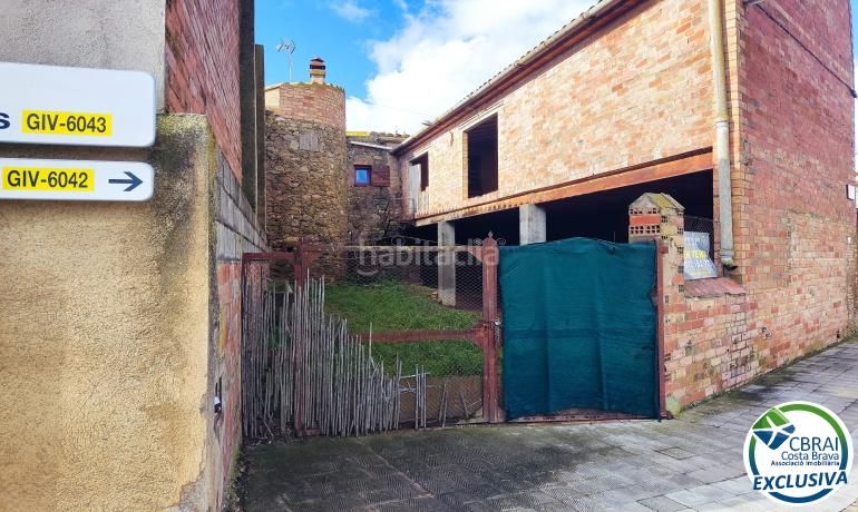 Foto 0e24ea42-405a-41d1-8434-900ab1dc0c55. Casa a carrer castello 5 5 a Peralada