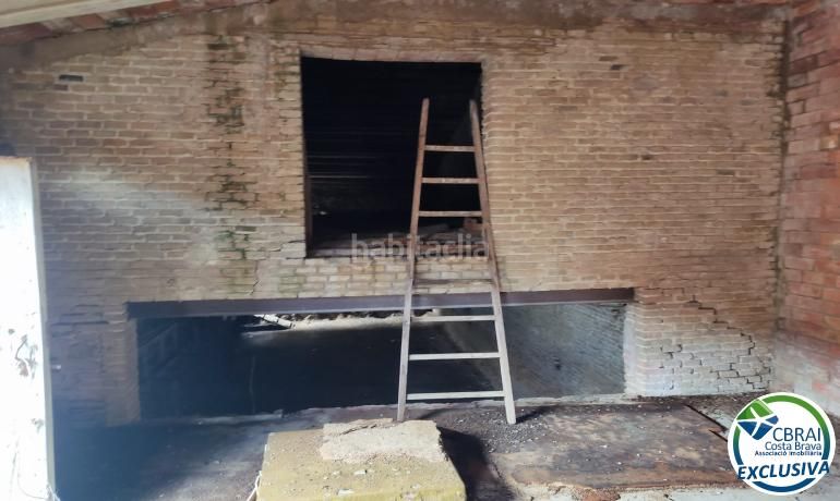 Foto 48ce13e8-7a89-45e7-8531-4fa502d6fddc. Casa a carrer castello 5 5 a Peralada