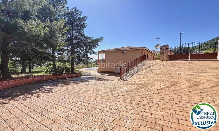 Foto 0ddc9f01-85d0-4908-904f-3d0b54f94bb0. Casa en calle xaloc - els olivars 8 8 casa en venta girona en Pau