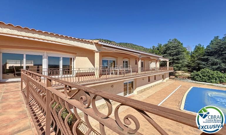 Foto 96fa5c82-b946-4a49-a3be-ddf043d2780c. Casa en calle xaloc - els olivars 8 8 casa en venta girona en Pau