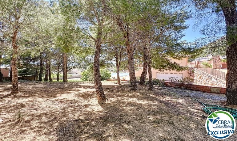 Foto 989caaec-618c-4c64-b57b-6cce184c6e45. Casa en calle xaloc - els olivars 8 8 casa en venta girona en Pau